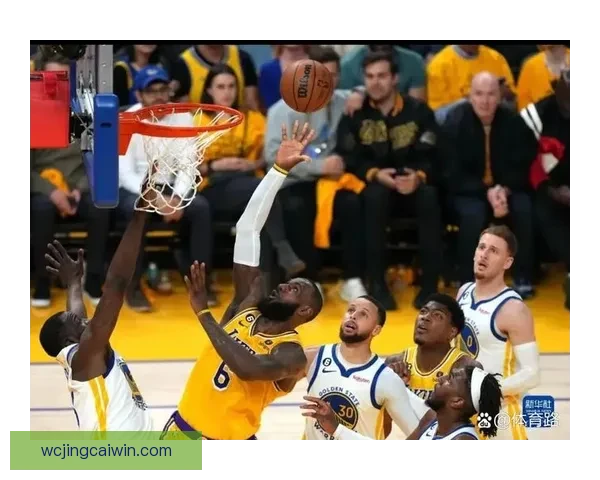 湖人官方发布季后赛海报 詹东里组合领衔球队晋级核心阵容