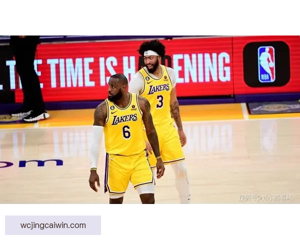 湖人官方发布季后赛海报 詹东里组合领衔球队晋级核心阵容