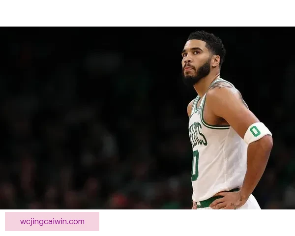 塔图姆复出首秀豪取三双领凯尔特人本赛季战绩十胜两负